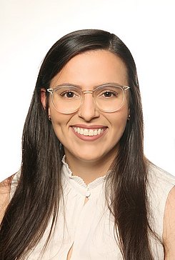 Frau  Gizem Evin Dağ